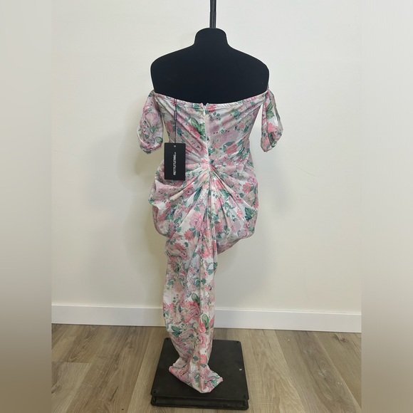 ◾️Pretty Little Thing Nude Floral Bardot Draped Skirt MIDI Dress - Picture 9 of 10